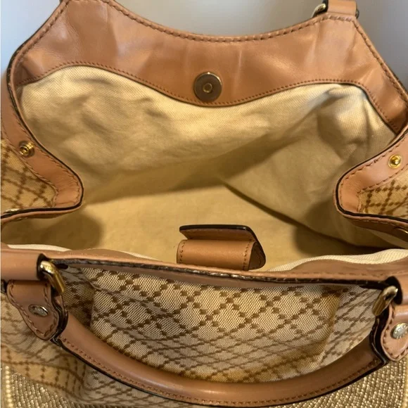 Gucci Tan Checkered Women's Bag - Picture 3 of 4